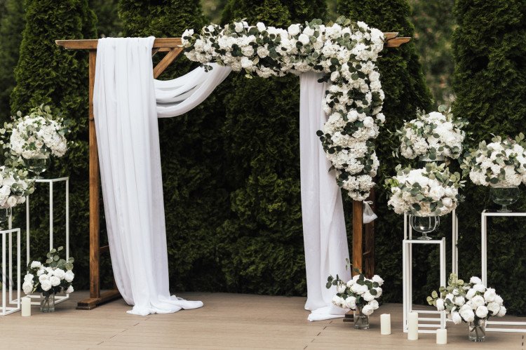 Decorated Wood Wedding Arch Wood Wedding Arch/Backdrop Stand