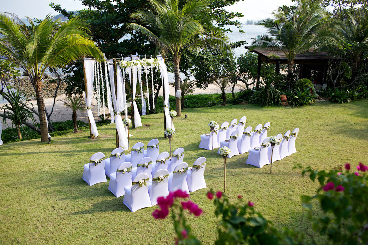 White Spandex Folding Chair Covers